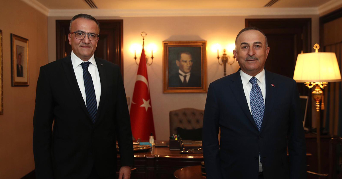 T.C. Dışişleri Bakanı Mevlüt Çavuşoğlu  Üniversitemizin Canlı Yayın Konuğu Oldu